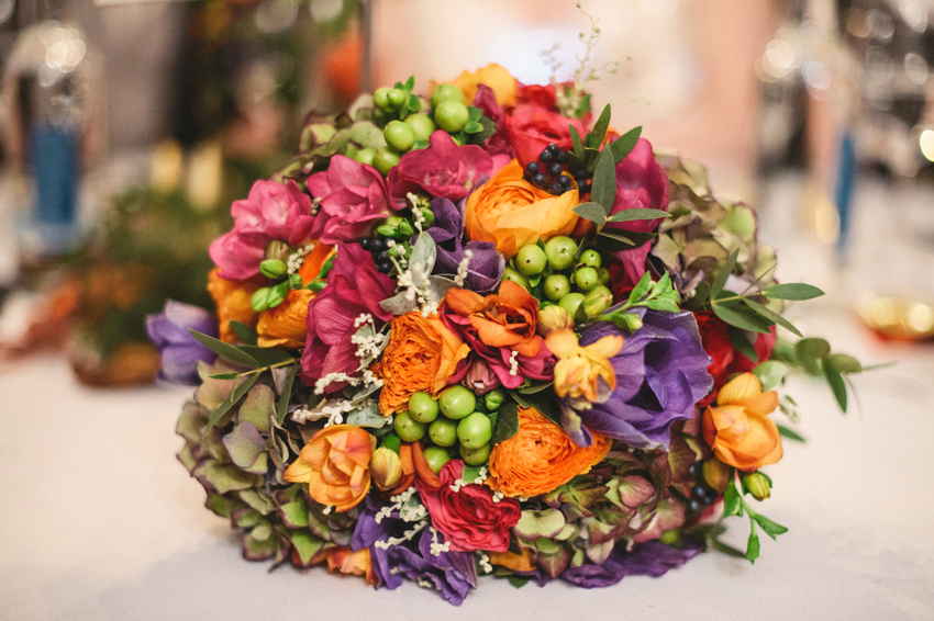 Brudens höstbukett för höstbröllop