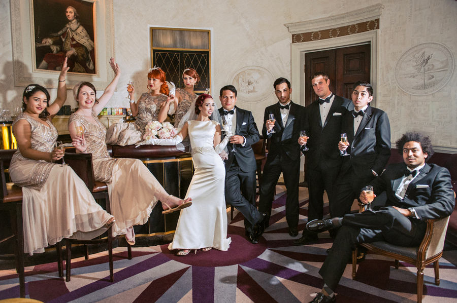 grupporträtt bröllop med Gatsby tema